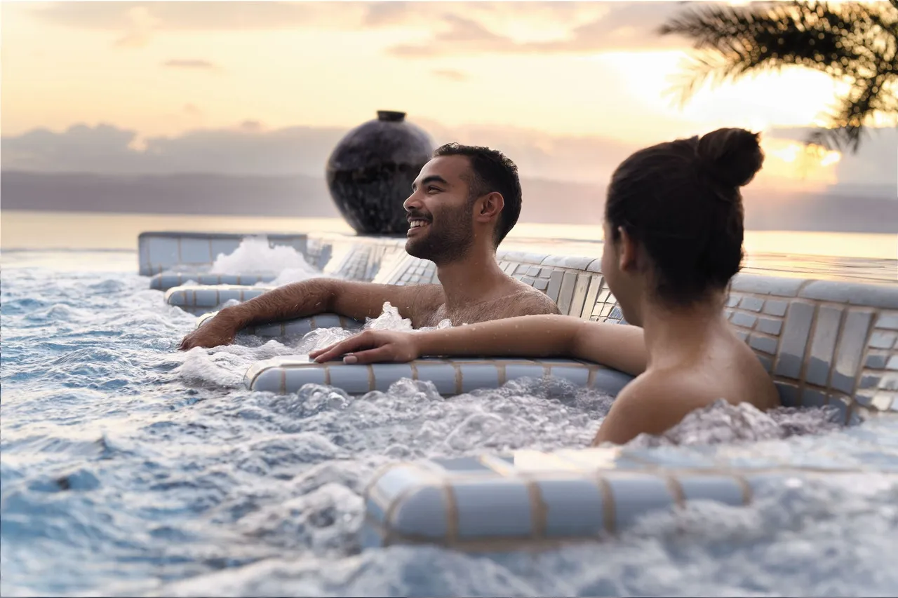 Mövenpick Resort & Spa Dead Sea — rooms and atmosphere