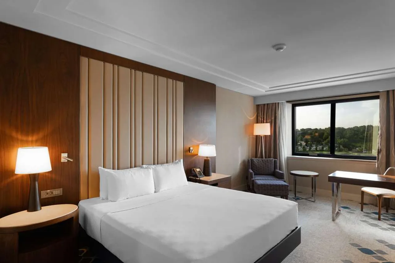 Movenpick Hotel Tashkent — rooms and atmosphere
