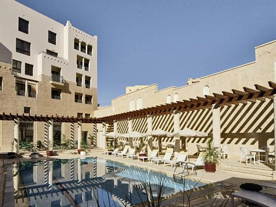 Mövenpick Resort Petra — rooms and atmosphere