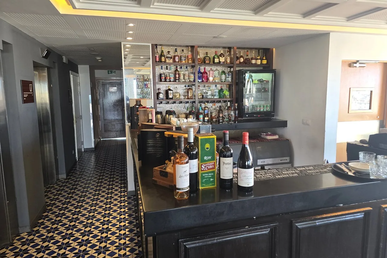 Mystique Regis Habana by Royalton — rooms and atmosphere