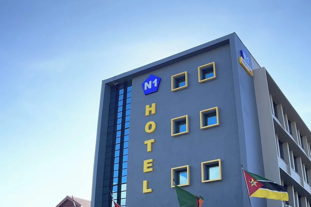 N1 Hotel Bulawayo — ภาพห้องพักและบรรยากาศ