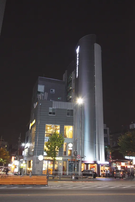 Nabi Hostel — ภาพห้องพักและบรรยากาศ
