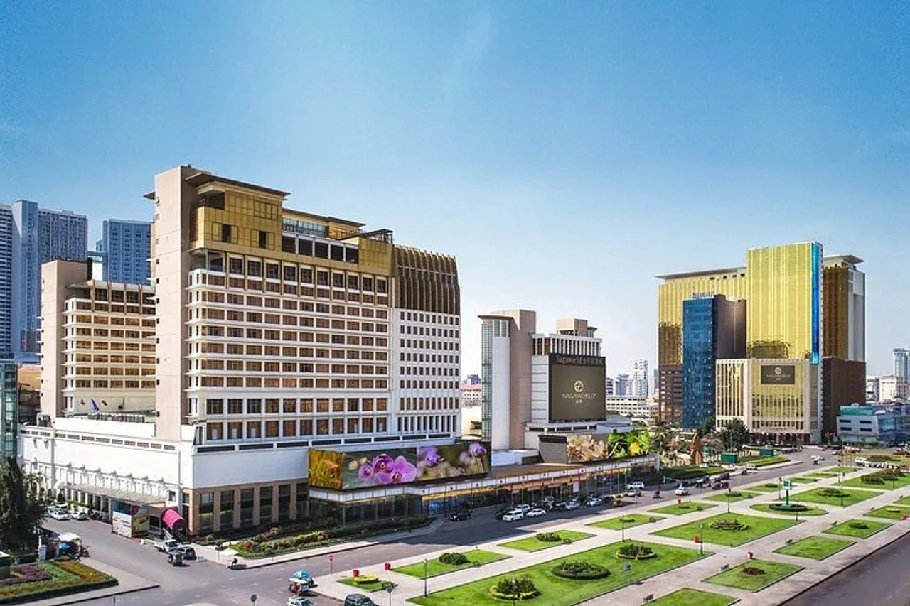 NagaWorld Hotel &amp; Entertainment Complex — โรงแรมในพนมเปญ