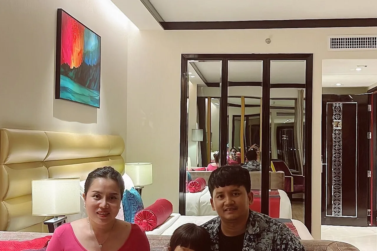 NagaWorld Hotel &amp; Entertainment Complex — ภาพห้องพักและบรรยากาศ