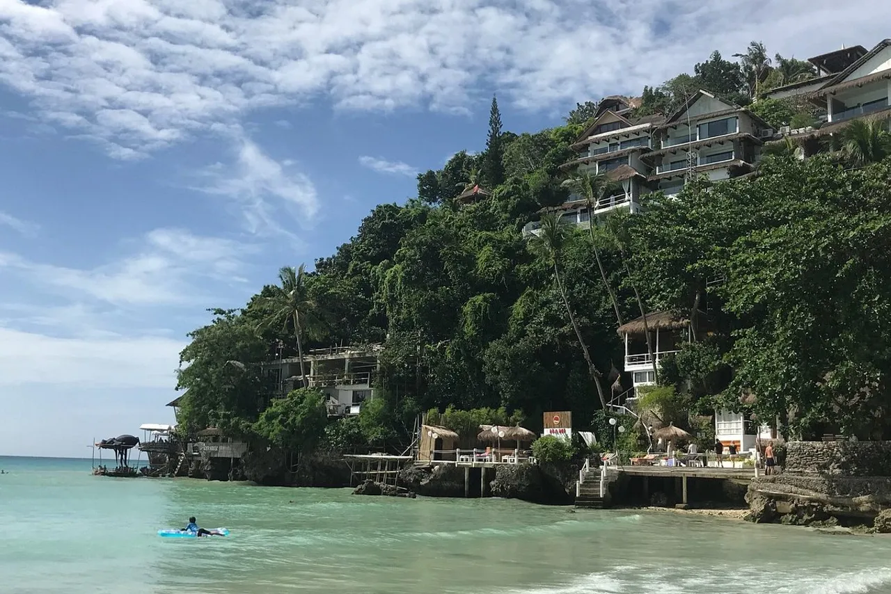 Nami Resort — ภาพห้องพักและบรรยากาศ