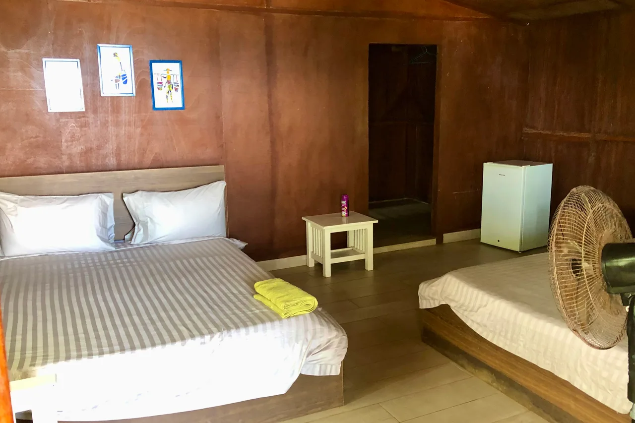 Nana's Lodge — ภาพห้องพักและบรรยากาศ