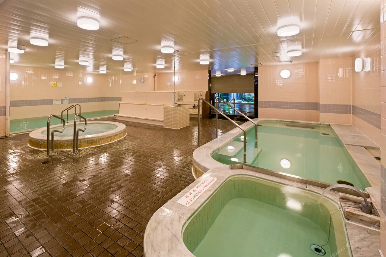 Nara Royal Hotel — rooms and atmosphere