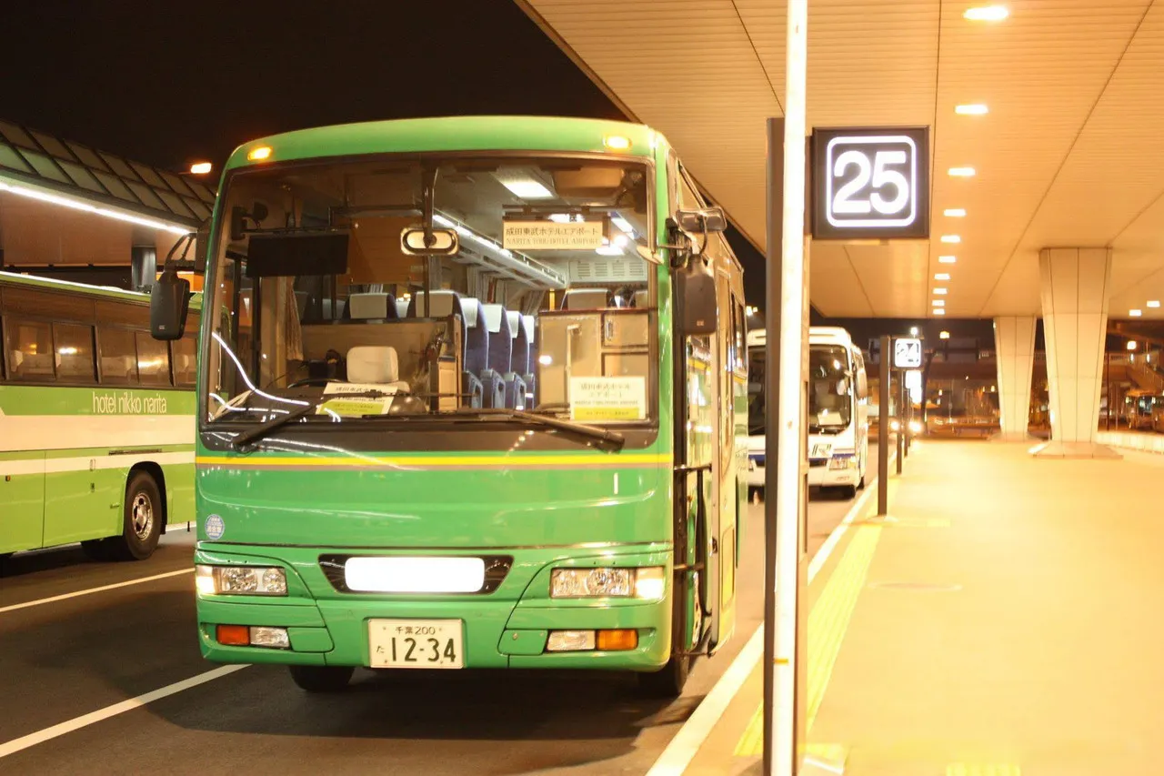 Narita Tobu Hotel Airport — rooms and atmosphere