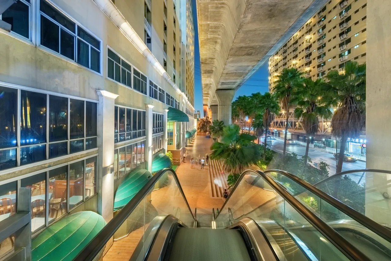 Nasa Vegas Hotel — rooms and atmosphere