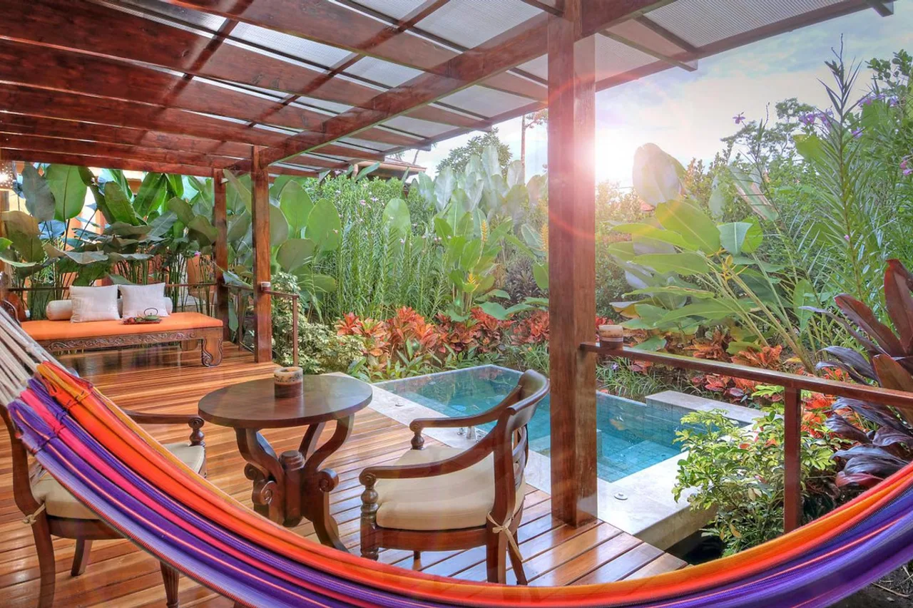 Nayara Springs — ภาพห้องพักและบรรยากาศ