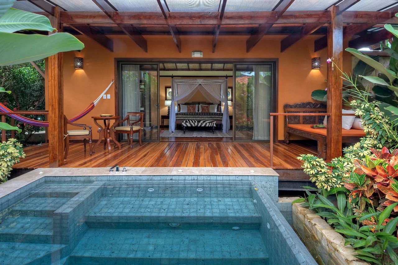 Nayara Springs — ภาพห้องพักและบรรยากาศ