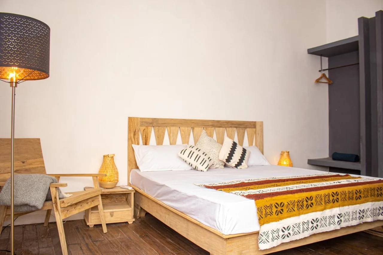 Ndar Ndar House — ภาพห้องพักและบรรยากาศ