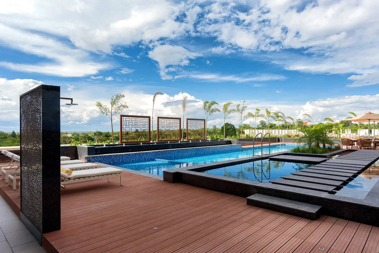 Neelkanth Sarovar Premiere Lusaka — ภาพห้องพักและบรรยากาศ