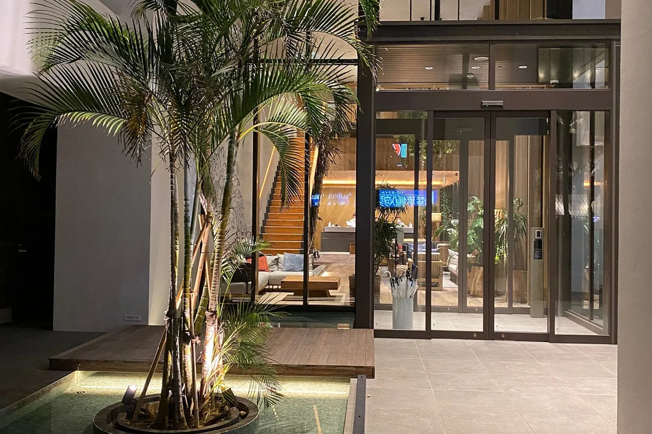 Nest Hotel Naha Kumoji — ภาพห้องพักและบรรยากาศ