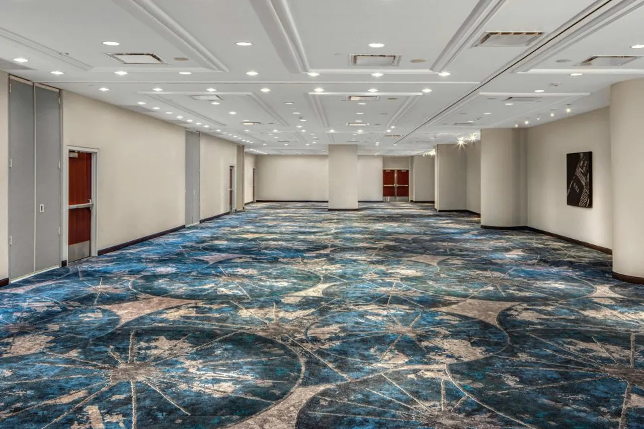 New York Marriott Marquis — ภาพห้องพักและบรรยากาศ