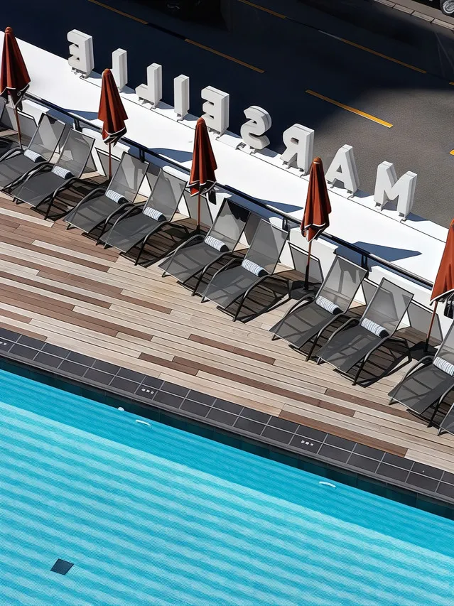 New Hotel Saint Charles — ภาพห้องพักและบรรยากาศ