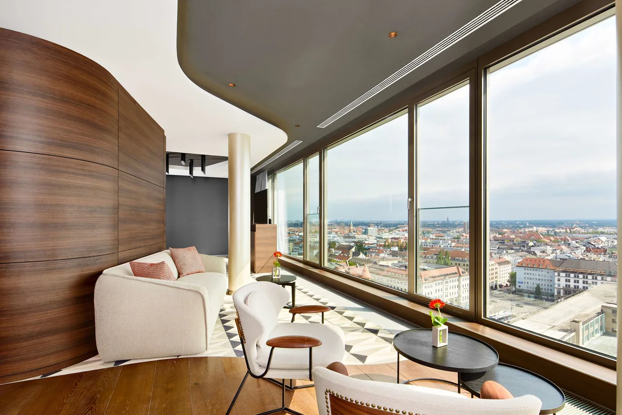 NH Collection München Bavaria — ภาพห้องพักและบรรยากาศ