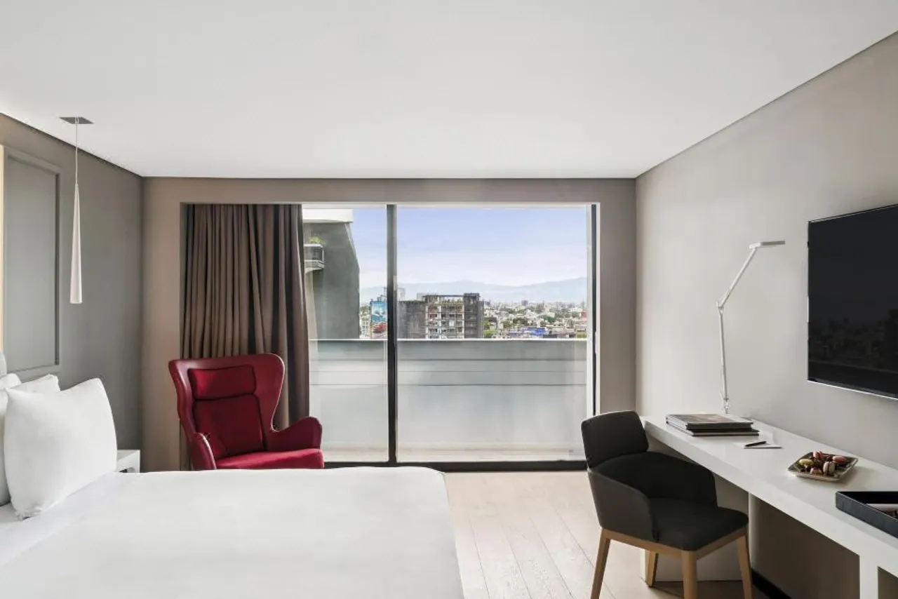 NH Collection Mexico City Reforma — ภาพห้องพักและบรรยากาศ