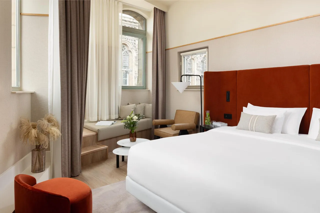 NH Gent Belfort — rooms and atmosphere