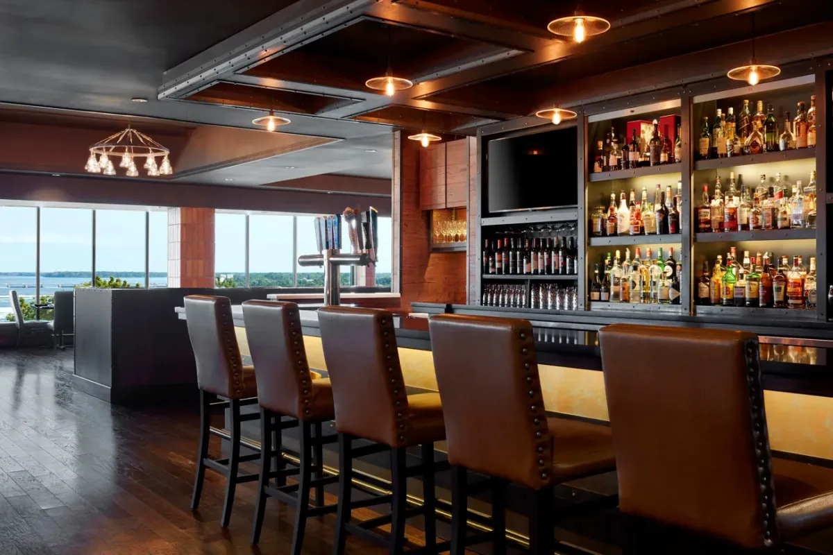 Niagara Falls Marriott Fallsview Hotel & Spa — ภาพห้องพักและบรรยากาศ