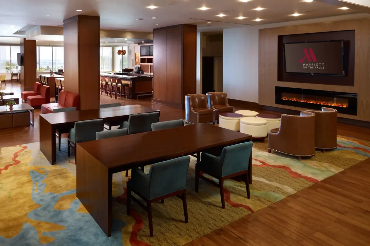 Niagara Falls Marriott on the Falls — ภาพห้องพักและบรรยากาศ