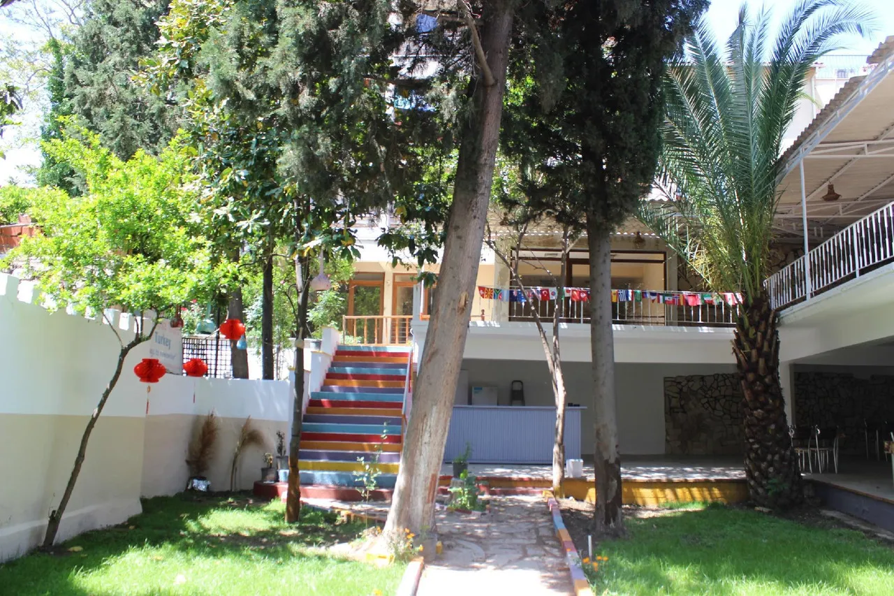 Nicea Hotel — rooms and atmosphere