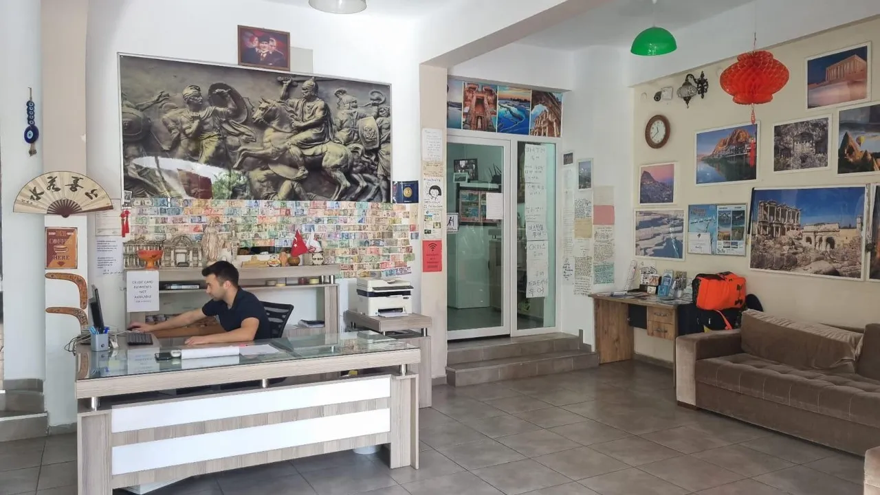 Nicea Hotel — rooms and atmosphere
