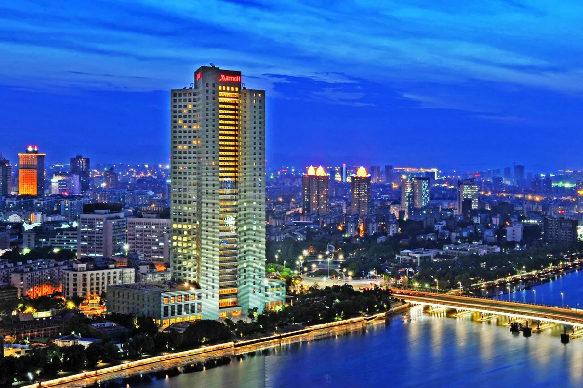 Ningbo Marriott Hotel — rooms and atmosphere
