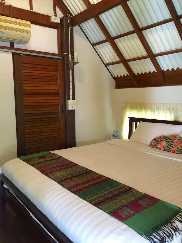 Niwas Ayutthaya — rooms and atmosphere