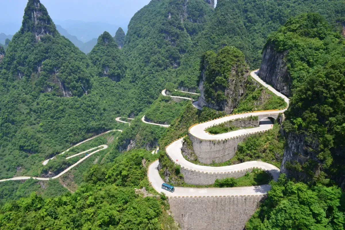 No.31 Chujia Alley Zhangjiajie — rooms and atmosphere