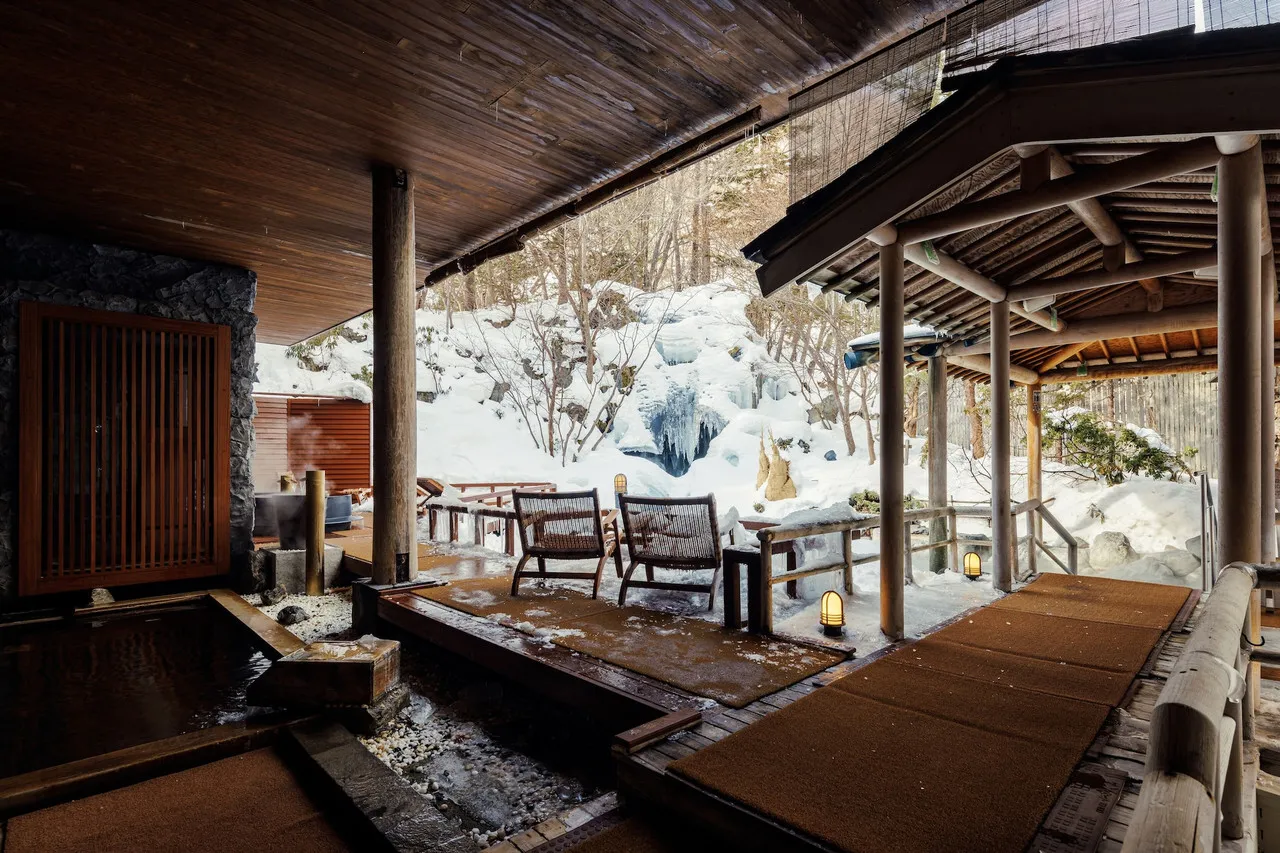 Noboribetsu Grand Hotel — rooms and atmosphere