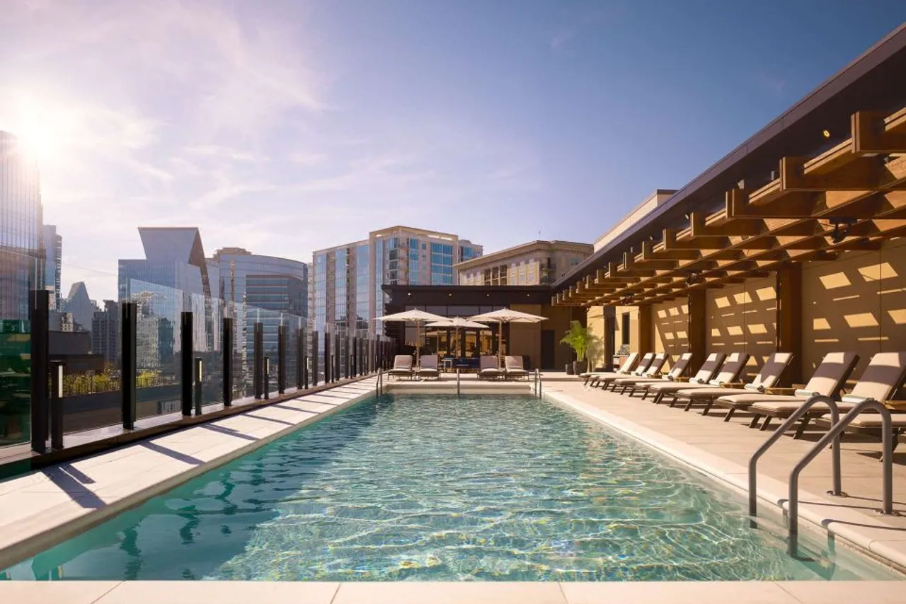 Nobu Hotel Atlanta — rooms and atmosphere