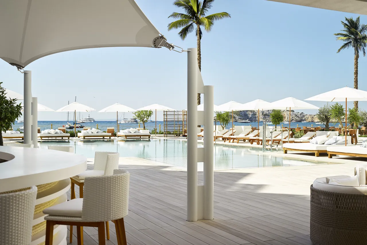 Nobu Hotel Ibiza Bay — rooms and atmosphere