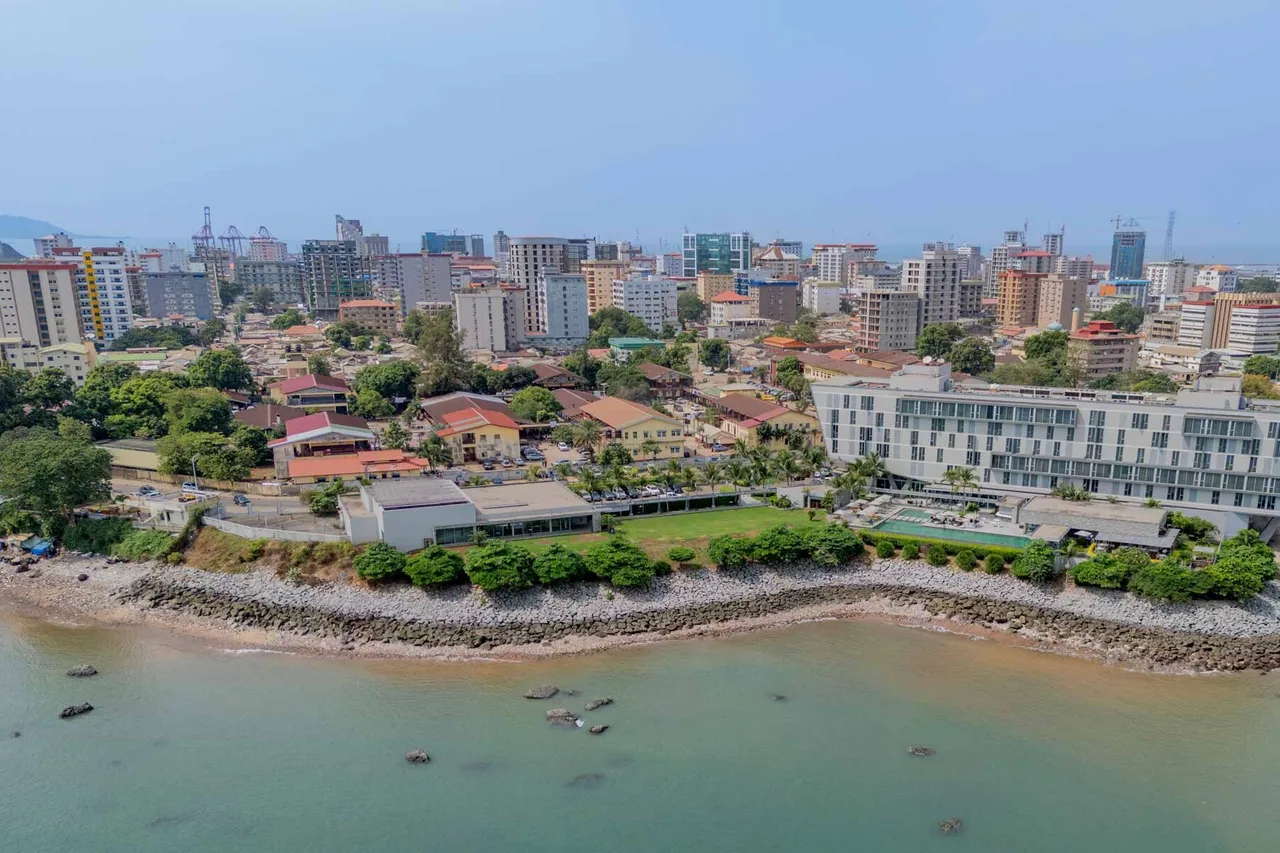 Noom Hotel Conakry — โรงแรมในคอนาครี