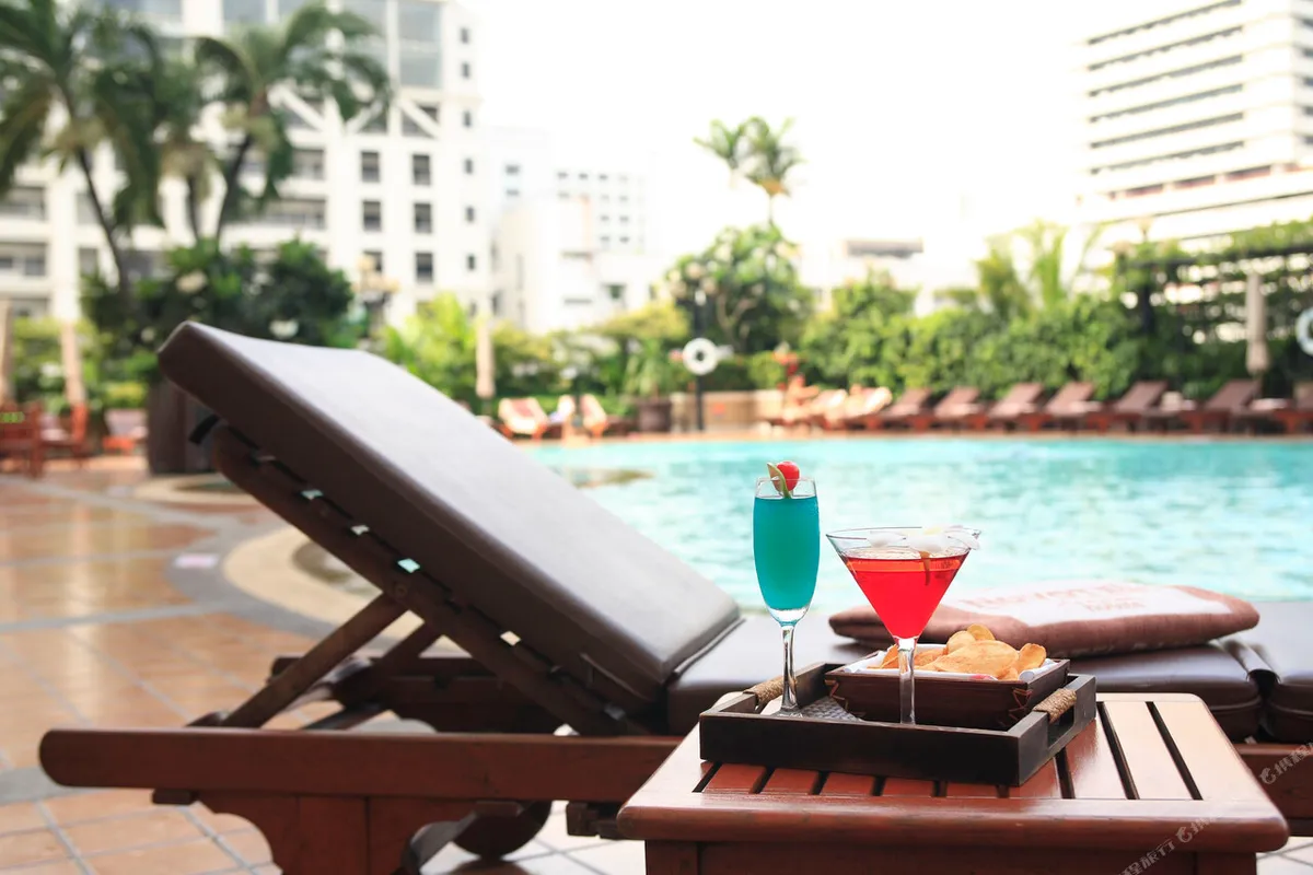Novotel Bangkok on Siam Square — rooms and atmosphere