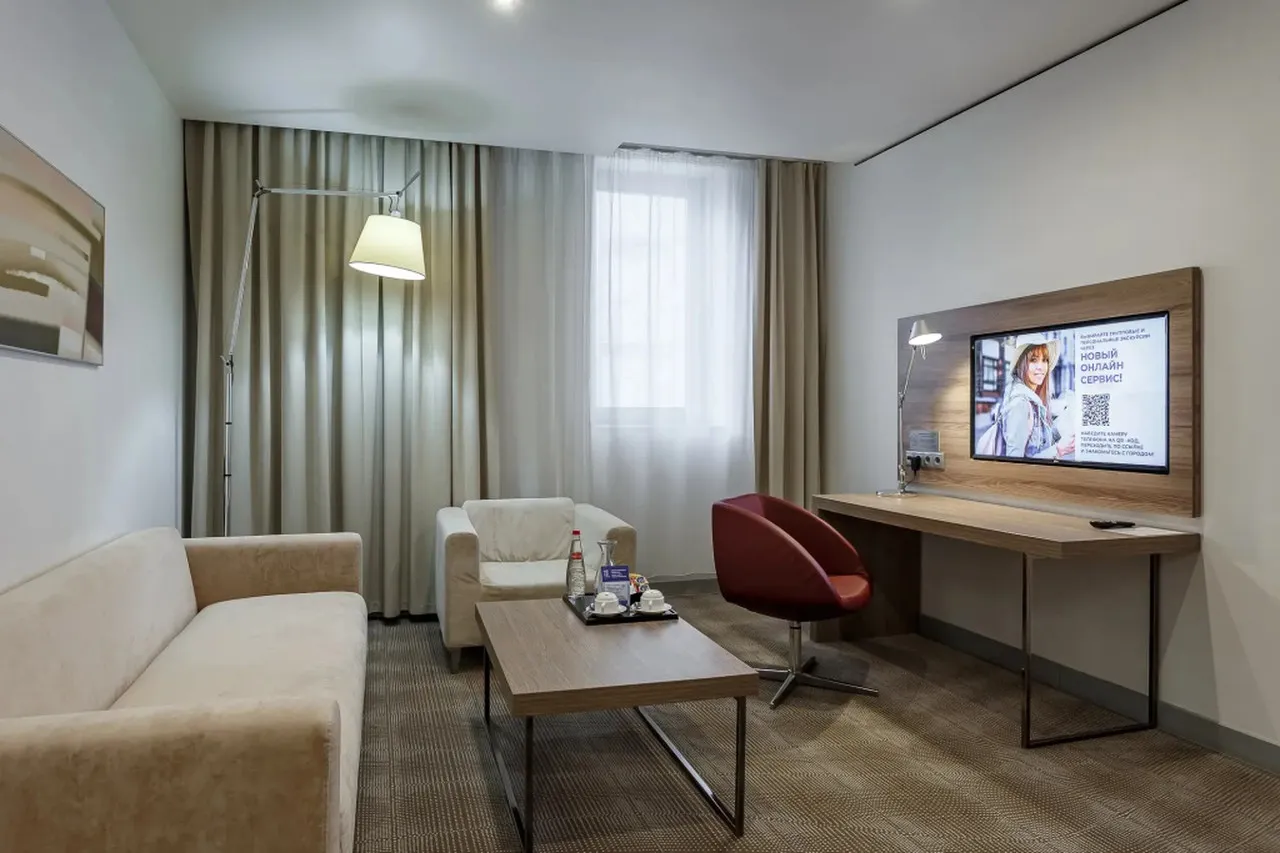 Novotel Yekaterinburg Centre — rooms and atmosphere