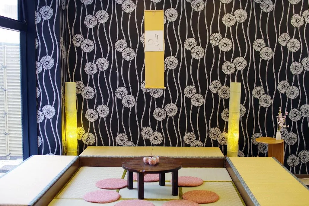 Oak Hostel Zen — rooms and atmosphere