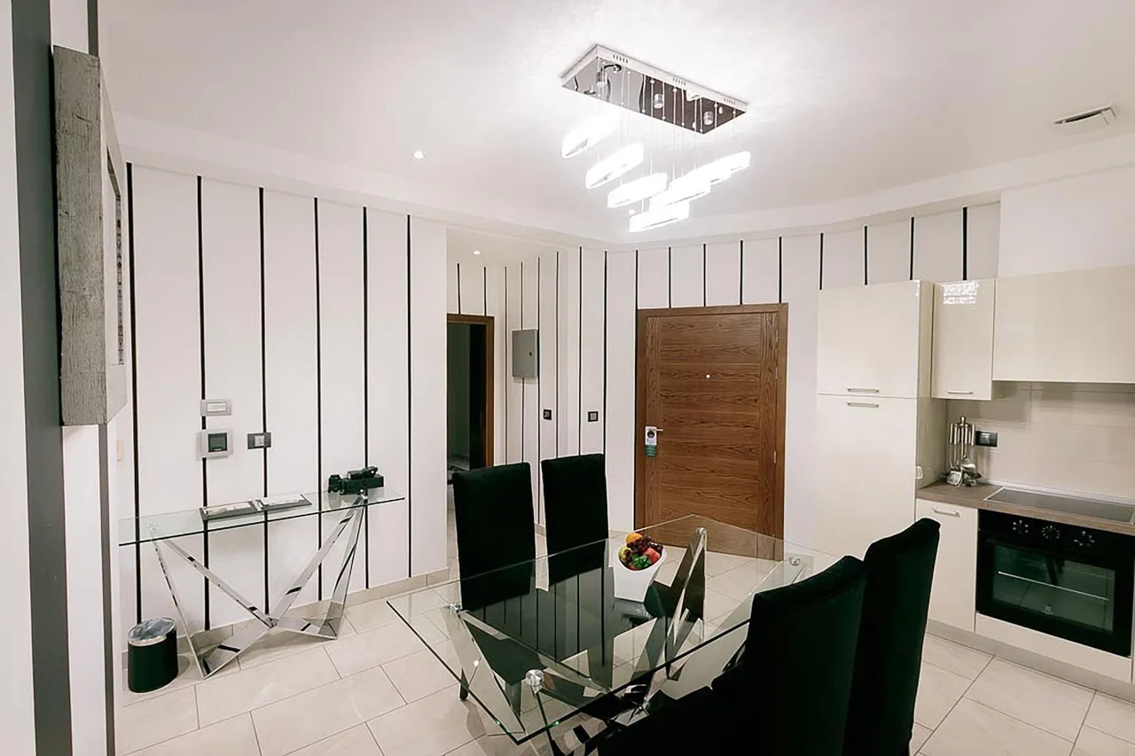 Oak Plaza Suites - Kumasi — ภาพห้องพักและบรรยากาศ