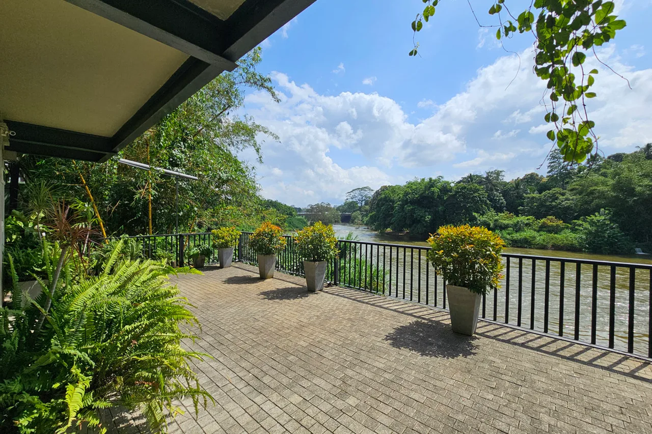 Oak Ray Regency — ภาพห้องพักและบรรยากาศ