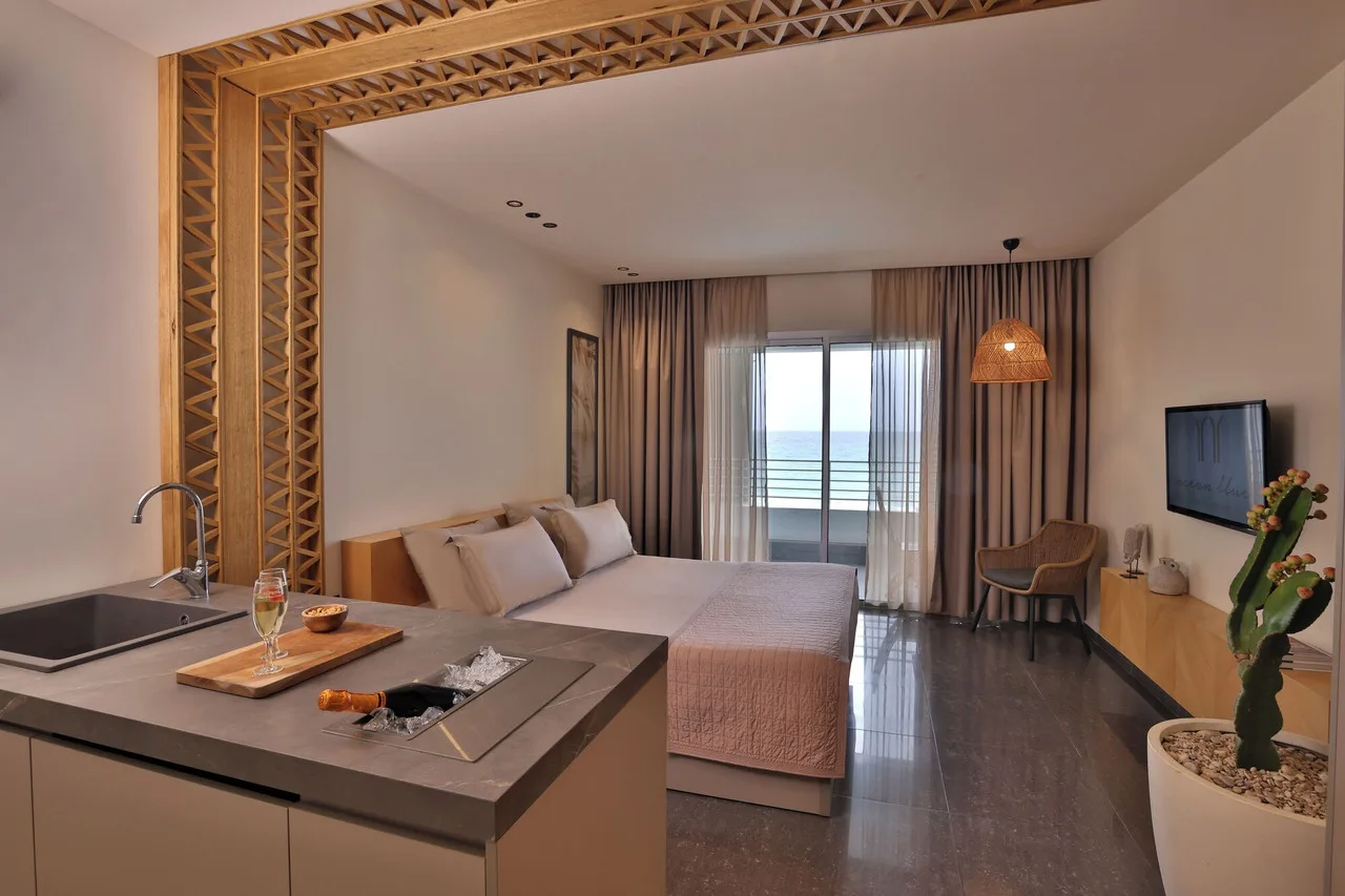 Ocean Blue Hotel & Resort - Jbeil — บีบลอส