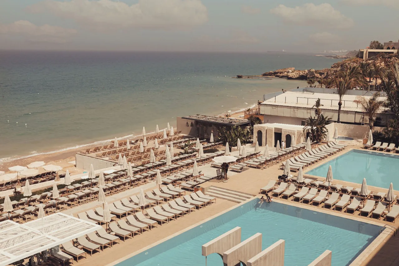 Ocean Blue Hotel & Resort - Jbeil — ภาพห้องพักและบรรยากาศ
