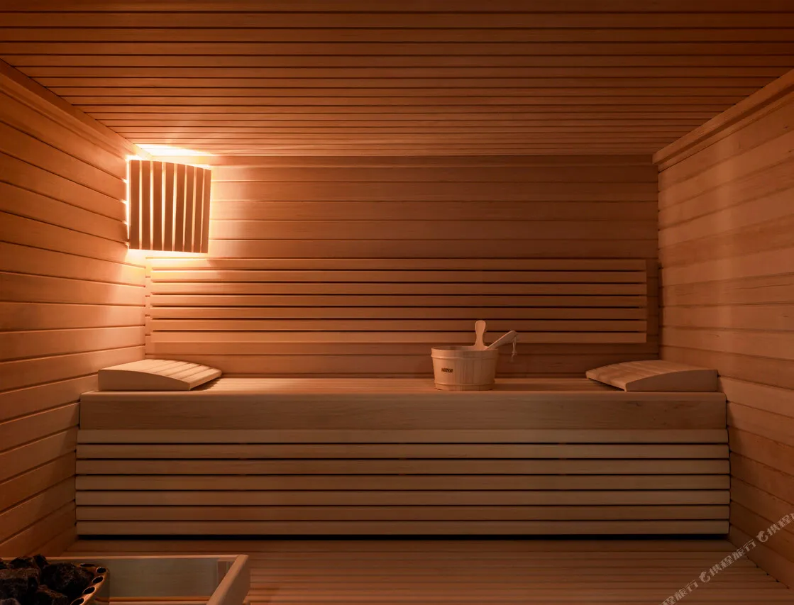 Okko Hotels Nantes Château — rooms and atmosphere