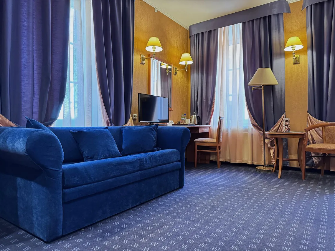 Old Estate Hotel & SPA — rooms and atmosphere