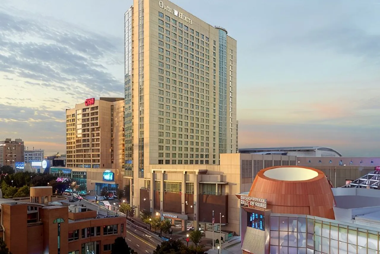 Omni Atlanta Hotel at Centennial Park — โรงแรมในใกล้ Mercedes-Benz Stadium