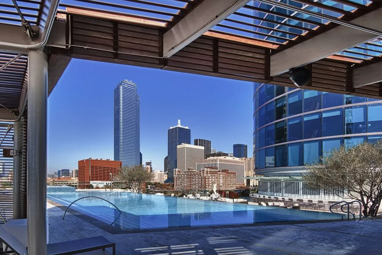 Omni Dallas Hotel — ภาพห้องพักและบรรยากาศ