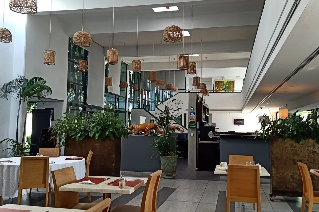 Onomo Hotel Libreville — ภาพห้องพักและบรรยากาศ