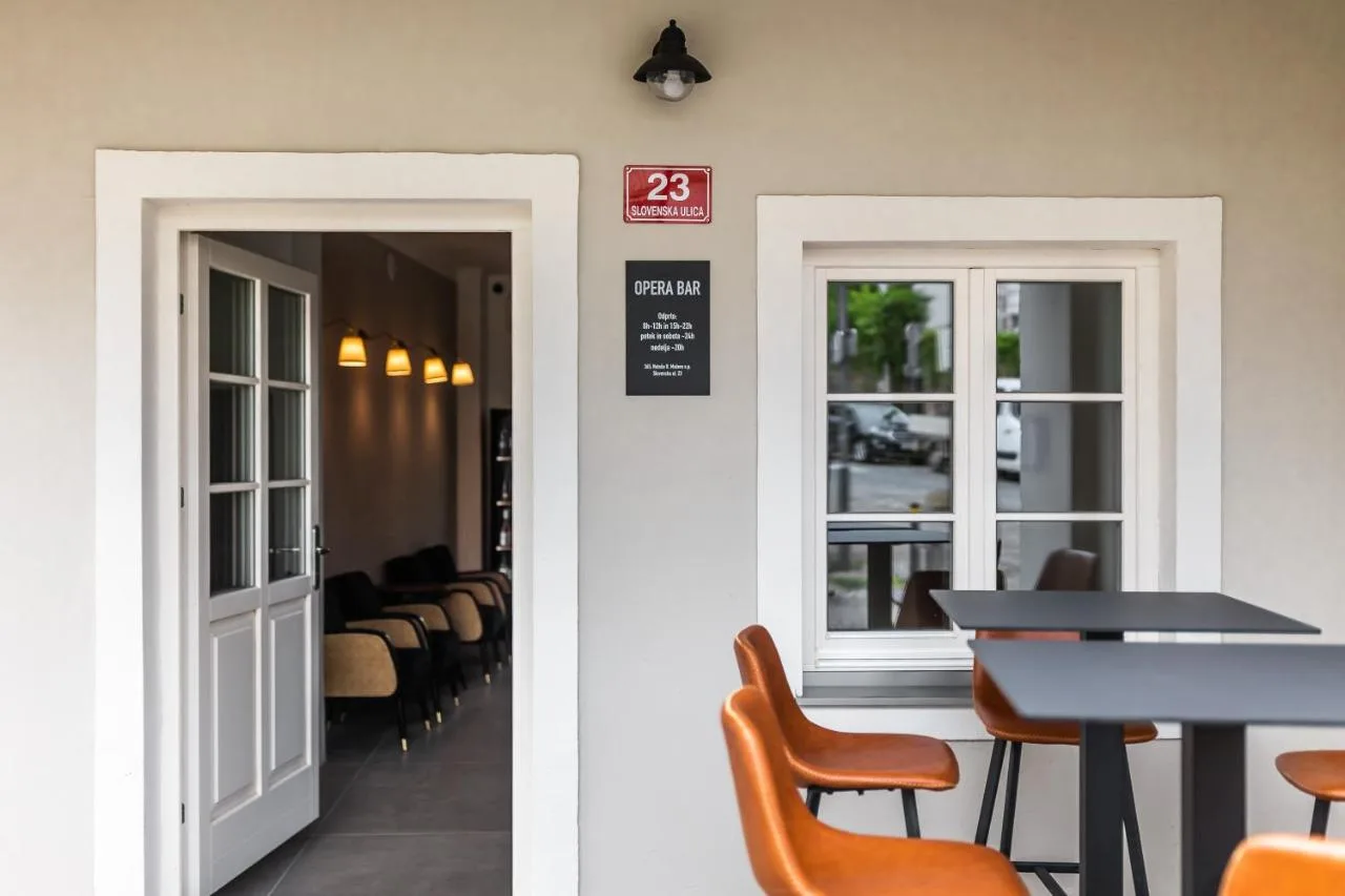 OPERA Hotel — มาริบอร์
