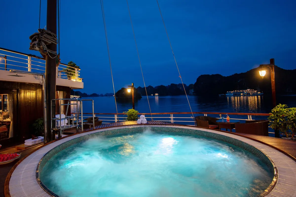 Orchid Ha Long Cruise — rooms and atmosphere