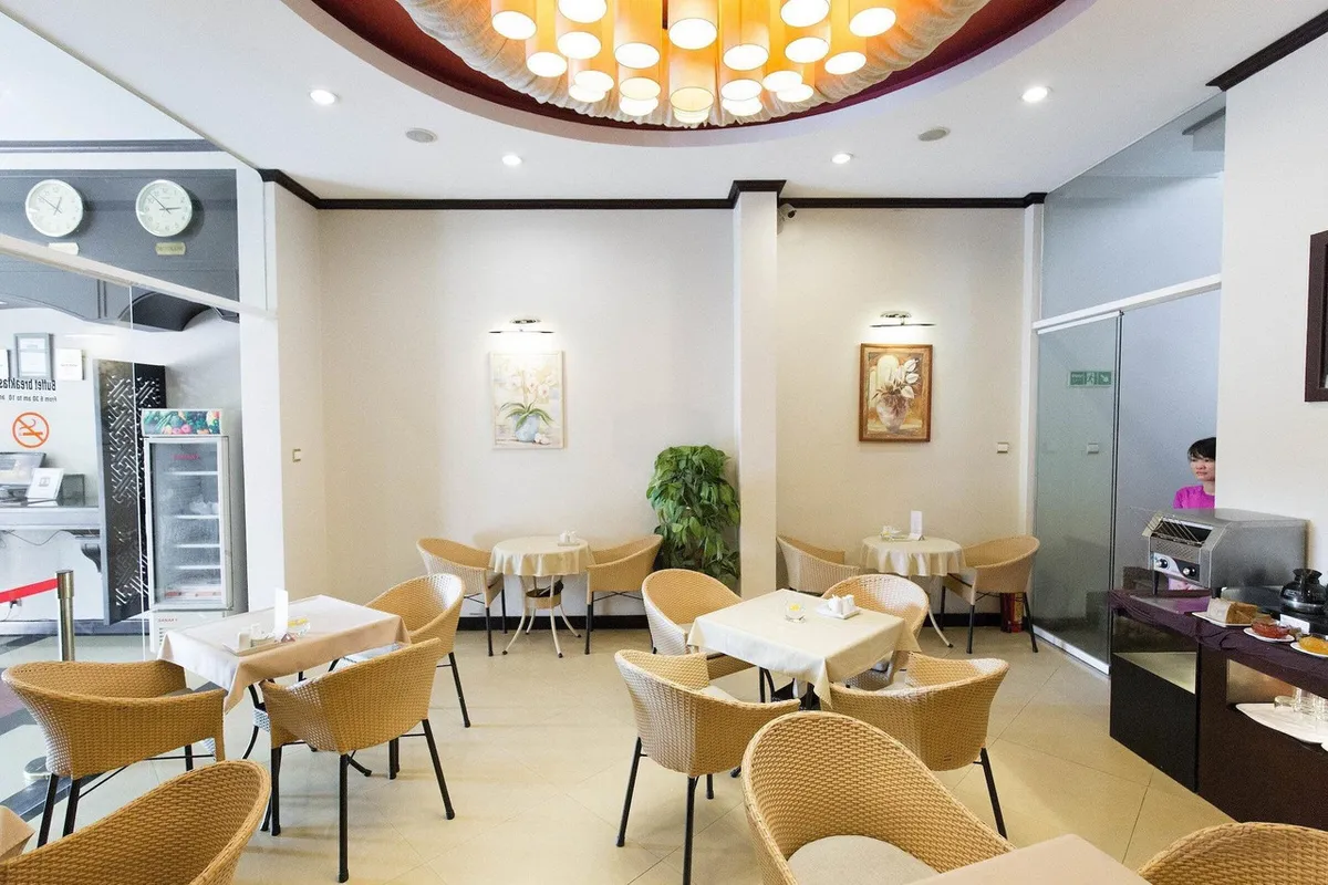 Orchid Hotel Hue — rooms and atmosphere
