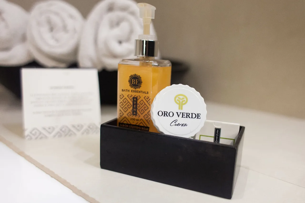 Oro Verde Cuenca — ภาพห้องพักและบรรยากาศ